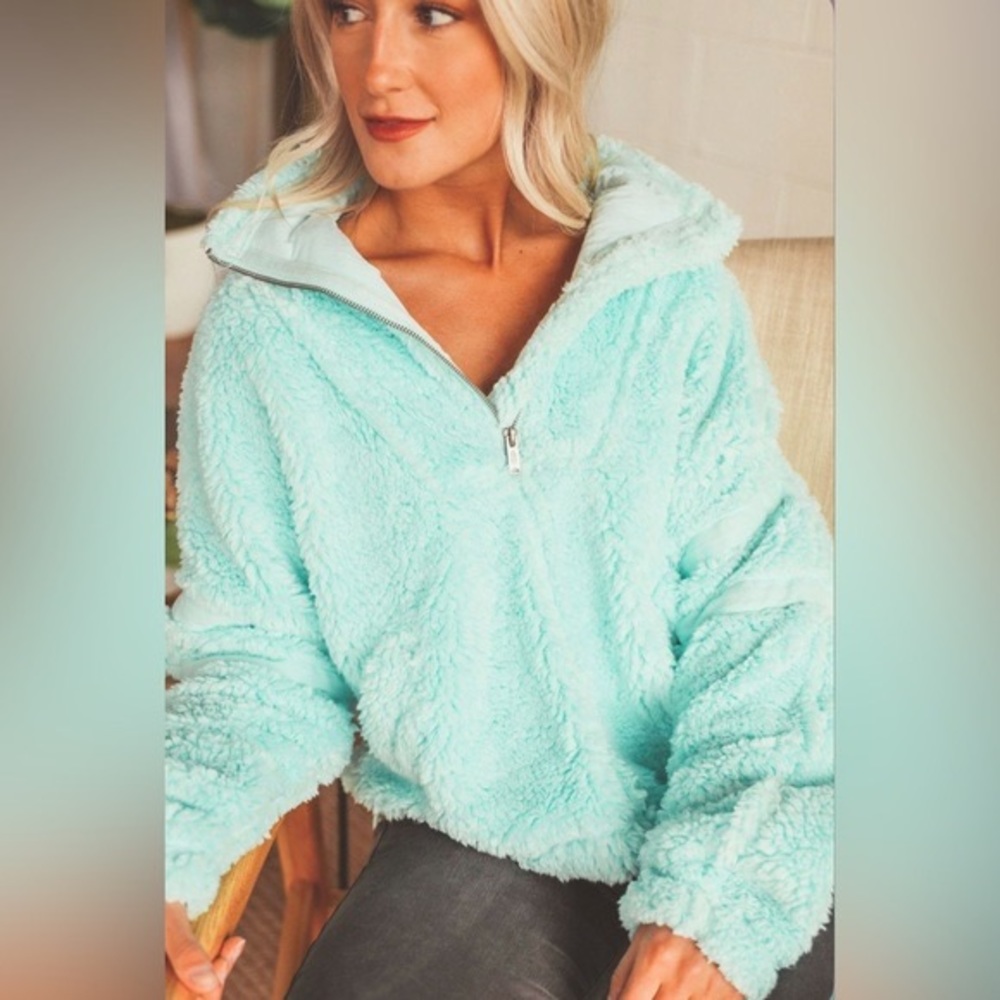 NWT Free People Nantucket Fleece in Iced Aqua
